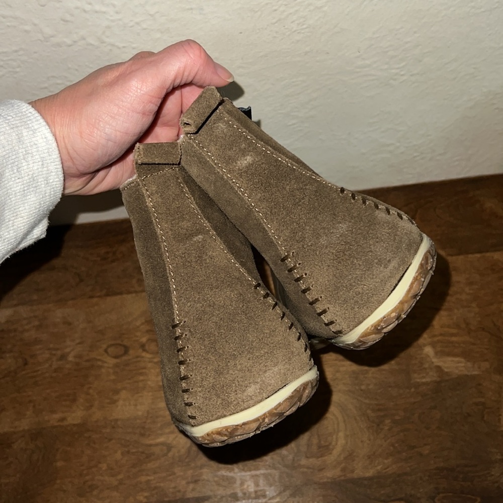 11 M Minnetonka Tamson boot slippers suede - Picture 7 of 9